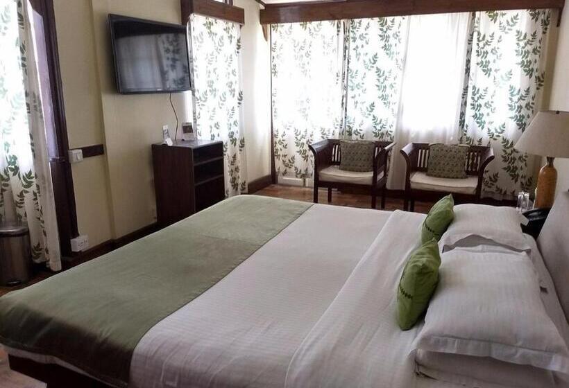 Cafe Shillong Bed And Breakfast