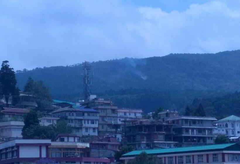 Cafe Shillong Bed And Breakfast