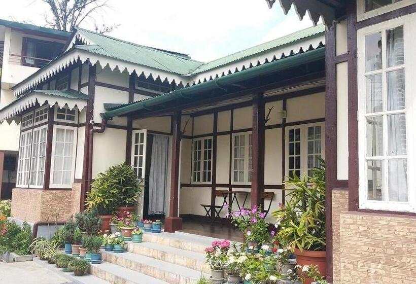 Cafe Shillong Bed And Breakfast
