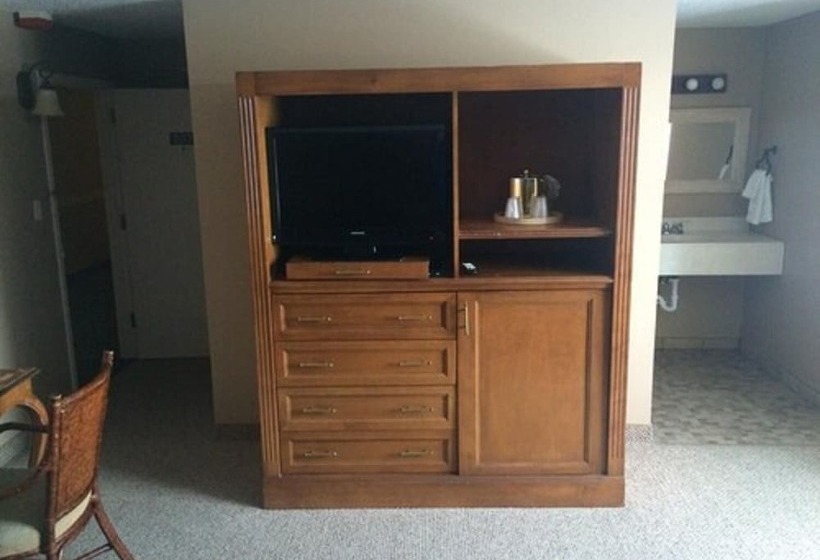 Candlestone Golf And Resort