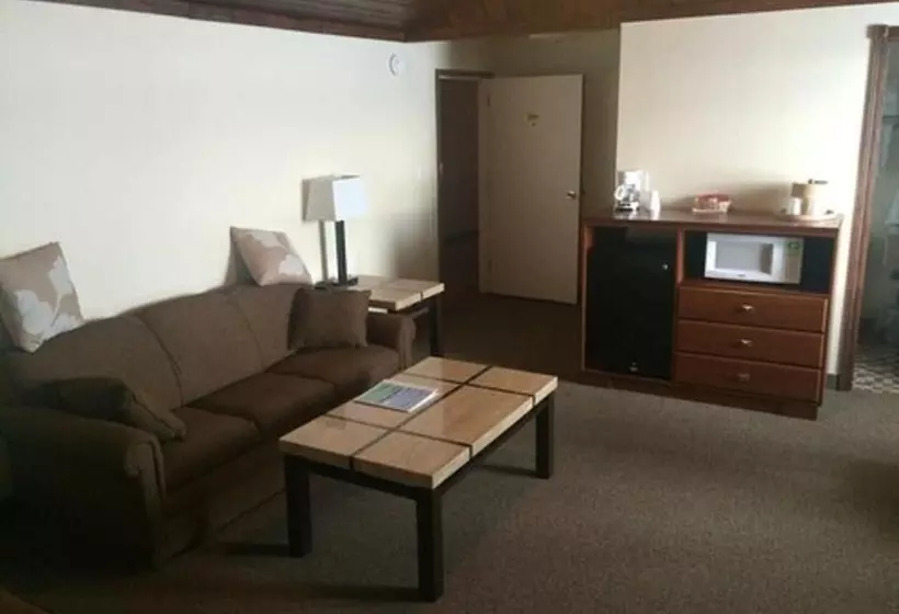 Candlestone Golf And Resort