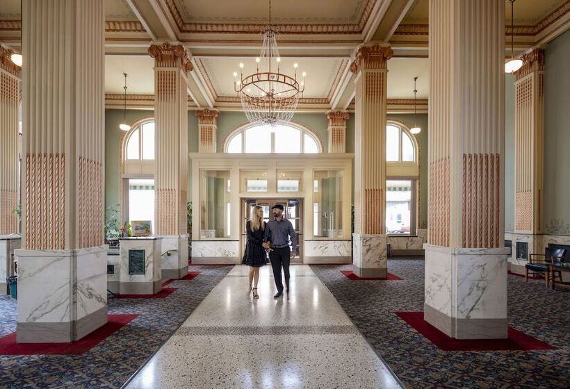 Finlen Hotel And Motor Inn