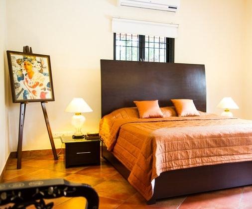 Hotel 1265 Crescent Villa