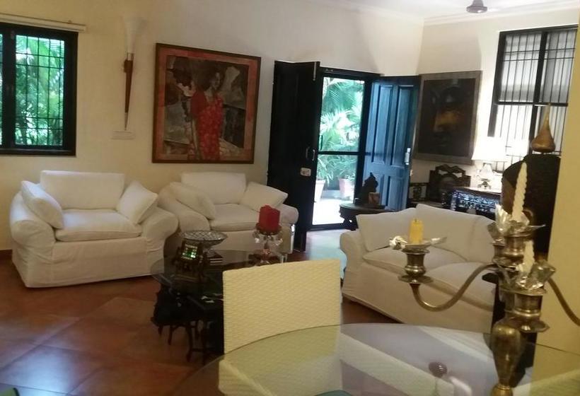 Hotel 1265 Crescent Villa