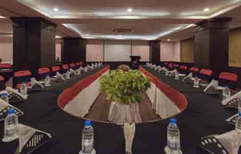 Отель East Park