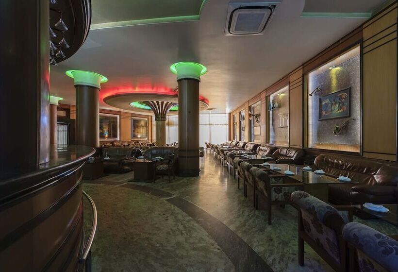 Отель East Park