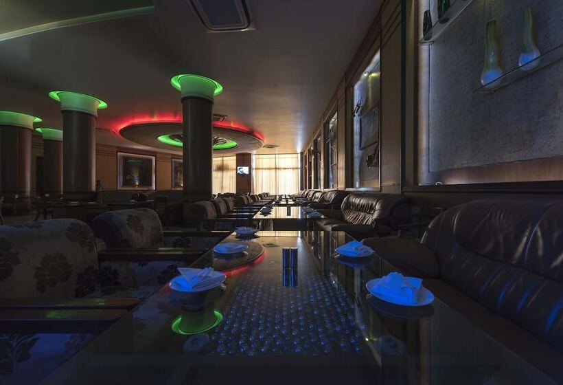 Отель East Park