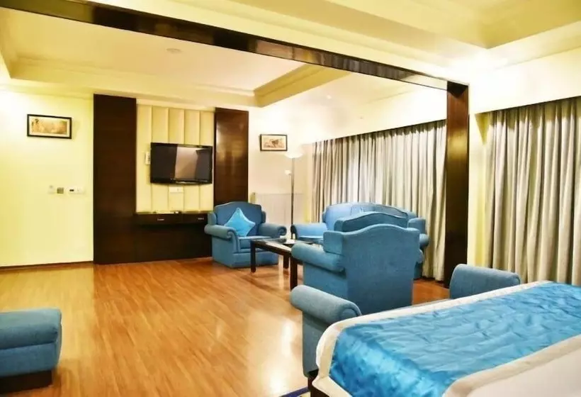 ホテル Indraprastha Resort Dalhousie