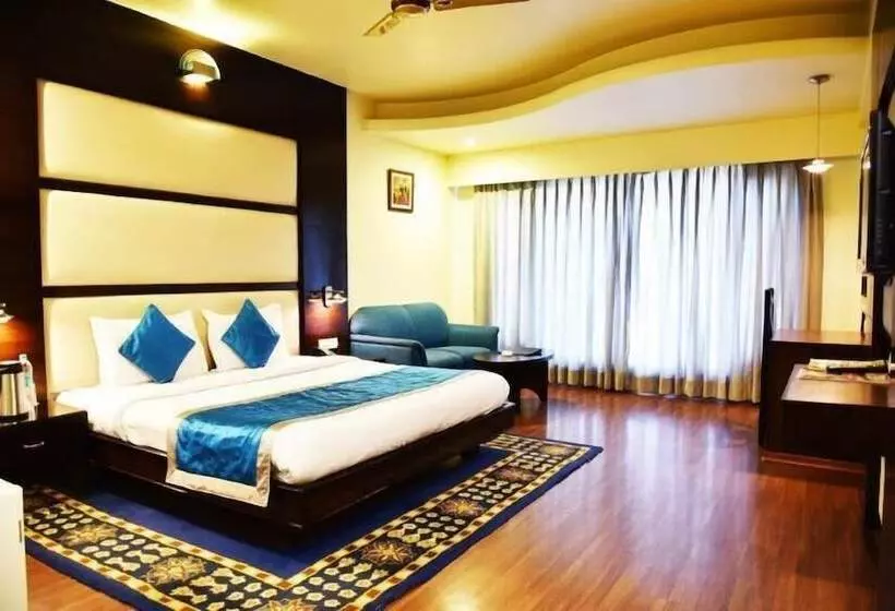 ホテル Indraprastha Resort Dalhousie