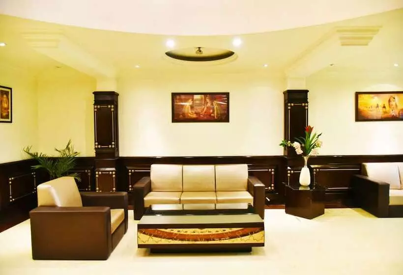 ホテル Indraprastha Resort Dalhousie
