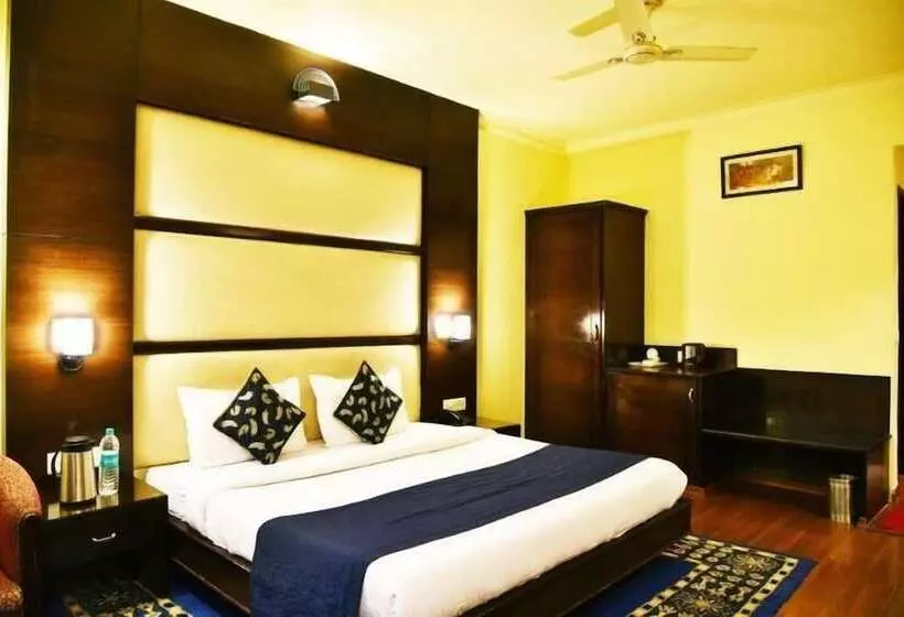 ホテル Indraprastha Resort Dalhousie