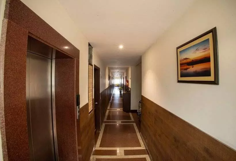 Metro Plaza Hotel By Rak Rooms, Mangaluru