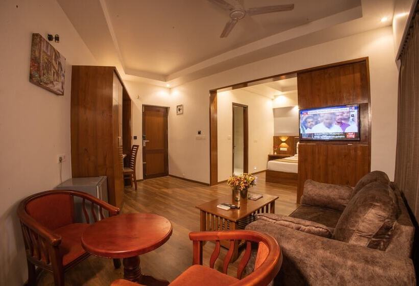 Metro Plaza Hotel By Rak Rooms, Mangaluru