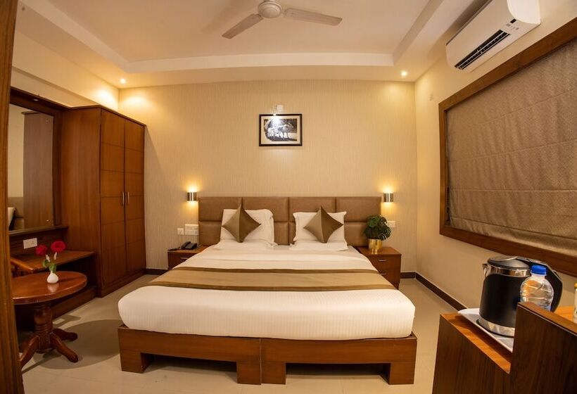 Metro Plaza Hotel By Rak Rooms, Mangaluru