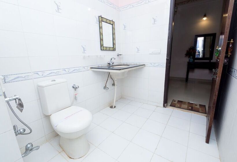 هتل Moonlight Homestay & Hostel