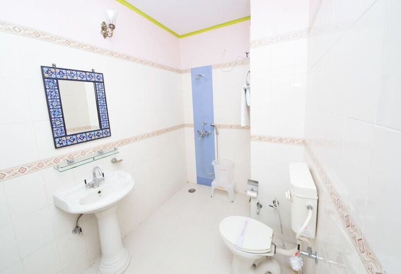 هتل Moonlight Homestay & Hostel