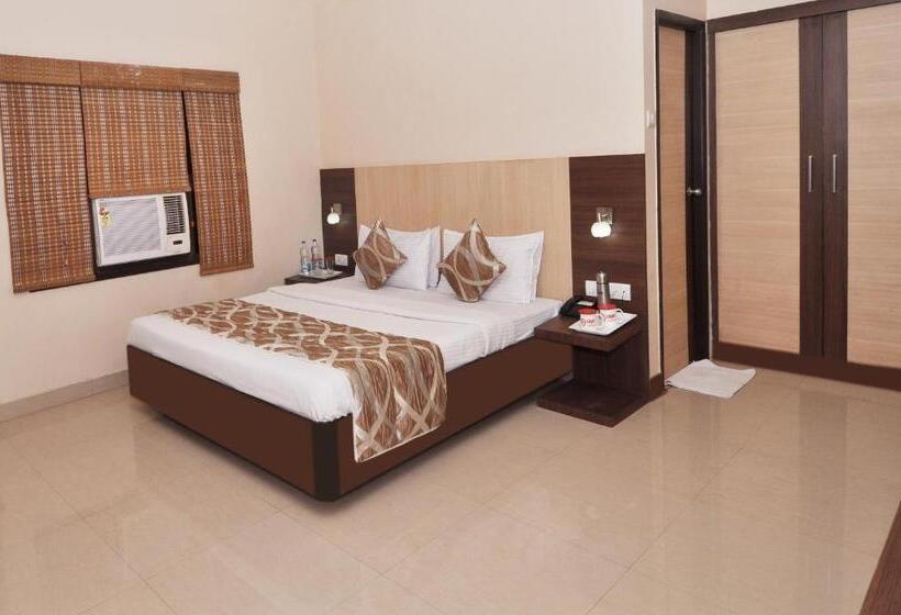 Sivamurugan Hotels