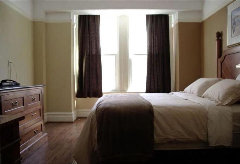 בית מלון כפרי Yale