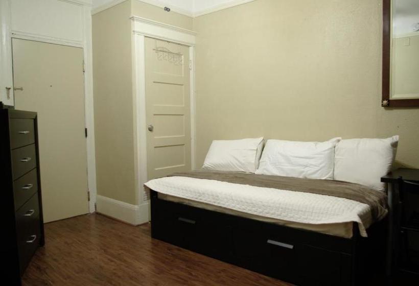 בית מלון כפרי Yale