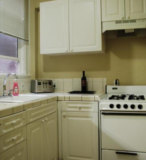 בית מלון כפרי Yale