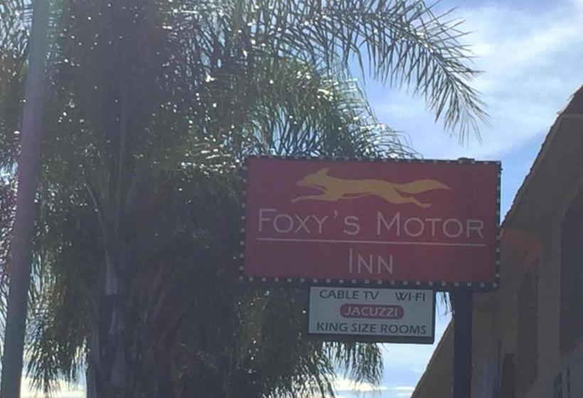 Мотель Foxy S Motor Inn On Florence & Hoover St