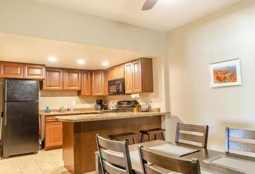 Motelli Mountain Ridge Cabins & Lodging Between Bryce And Zion National Park