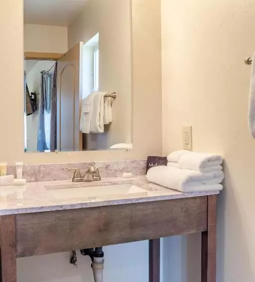 Motelli Mountain Ridge Cabins & Lodging Between Bryce And Zion National Park
