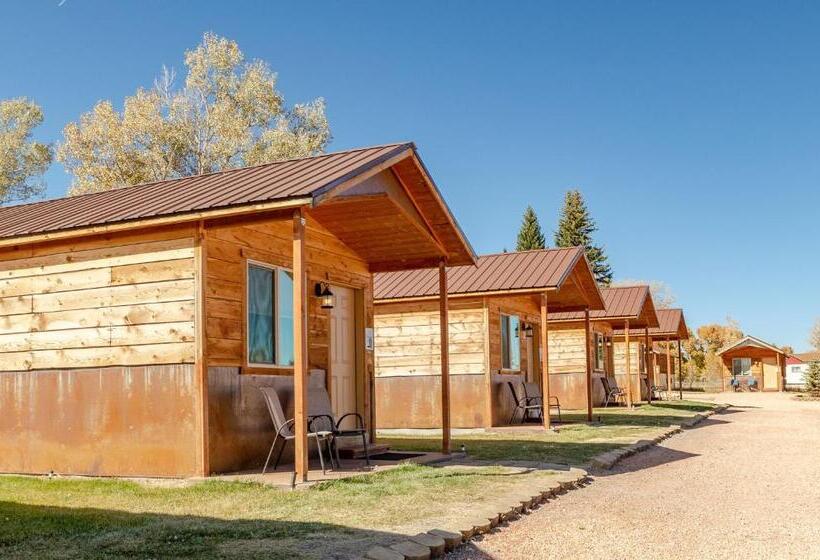 מוטל Mountain Ridge Cabins & Lodging Between Bryce And Zion National Park