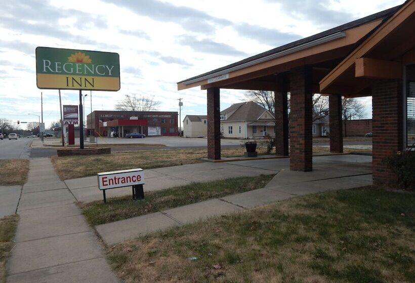 Мотель Regency Inn Iola