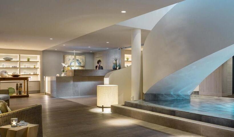 منتجع Cliff House Maine