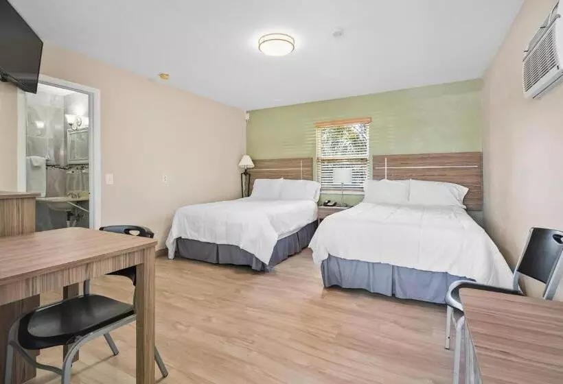 Tamiami Motel