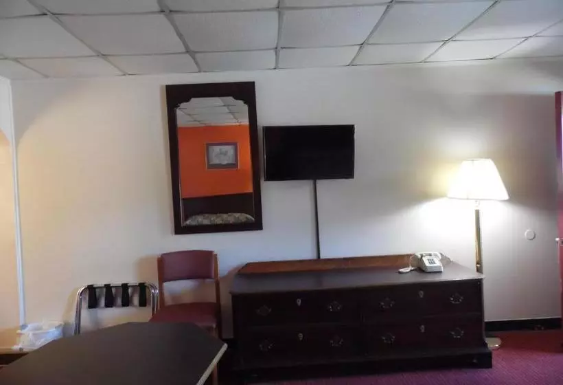 Tazewell Motel