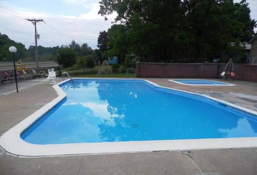 Tazewell Motel