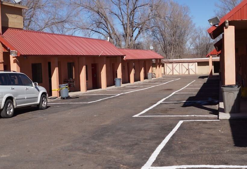 White Mountain Motel