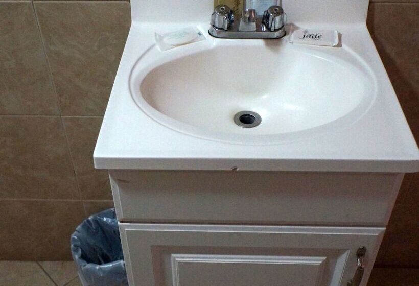 White Mountain Motel