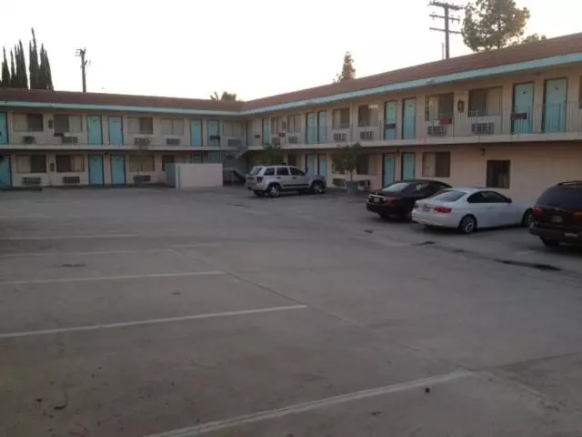 All 8 Motel