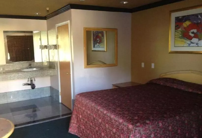 All 8 Motel