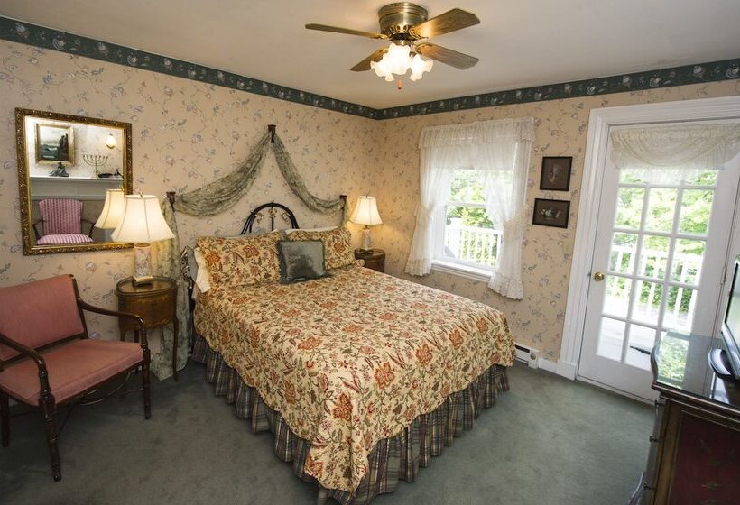 مبيت وإفطار Anne's White Columns Inn