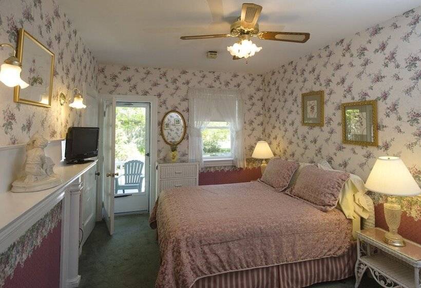 مبيت وإفطار Anne's White Columns Inn