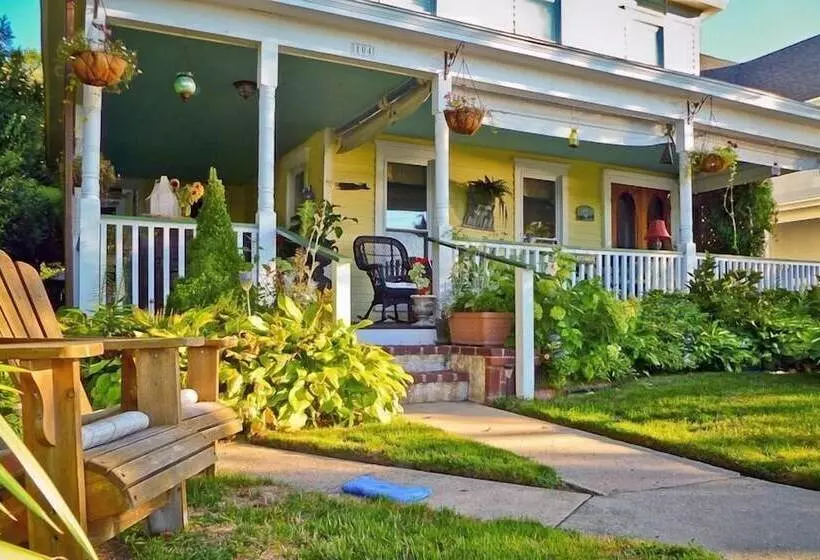 ベッドアンドブレックファースト The Stirling House Waterfront Inn Greenport