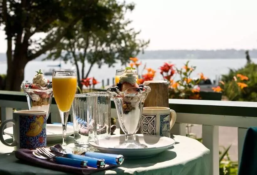 ベッドアンドブレックファースト The Stirling House Waterfront Inn Greenport