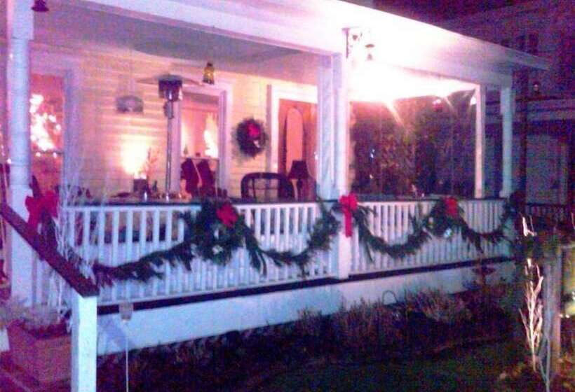 צימר The Stirling House Waterfront Inn Greenport