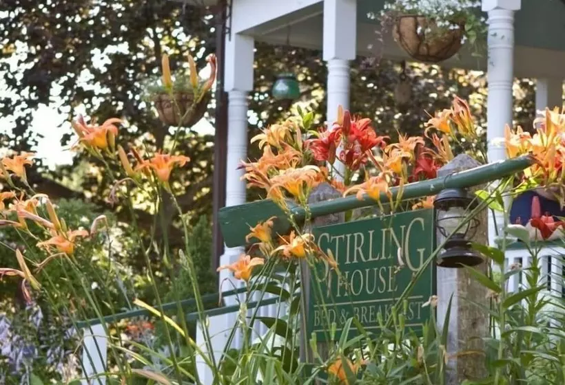 ベッドアンドブレックファースト The Stirling House Waterfront Inn Greenport