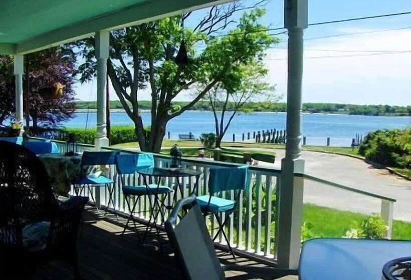 צימר The Stirling House Waterfront Inn Greenport