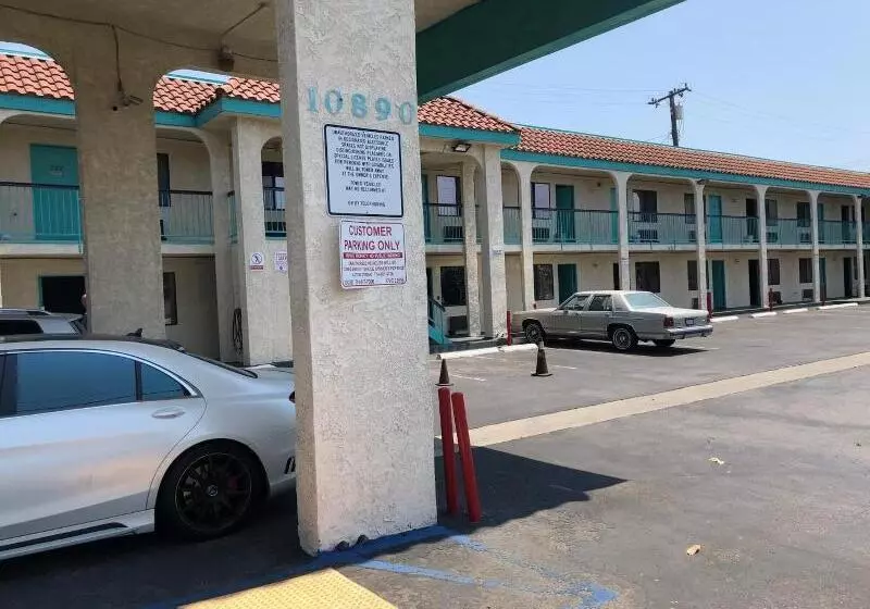 Chester Inn Motel