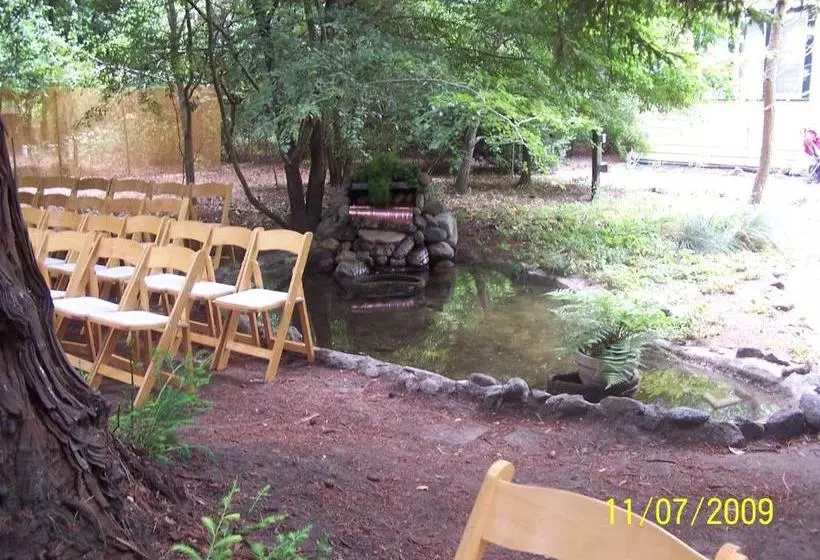 Fairview Manor Bed And Breakfast