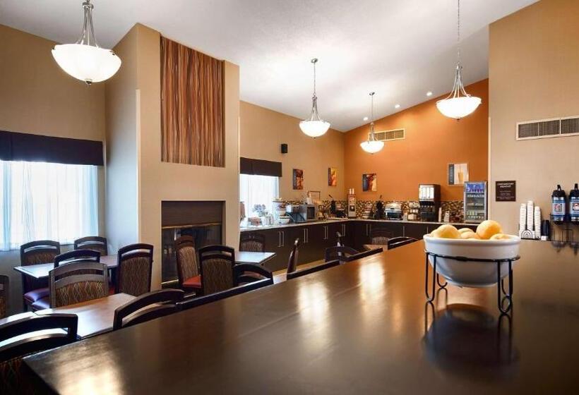 בית מלון כפרי Best Western Maple City Inn