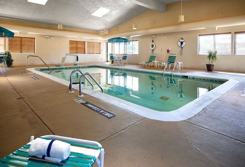 בית מלון כפרי Best Western Maple City Inn