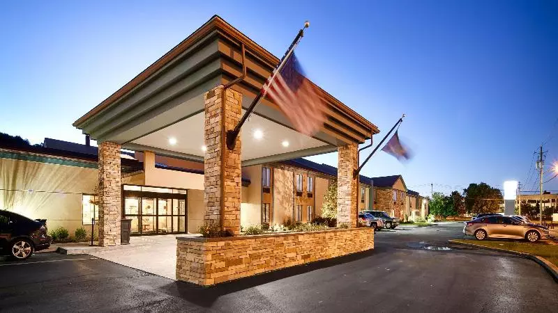 ホテル Best Western Maple City Inn