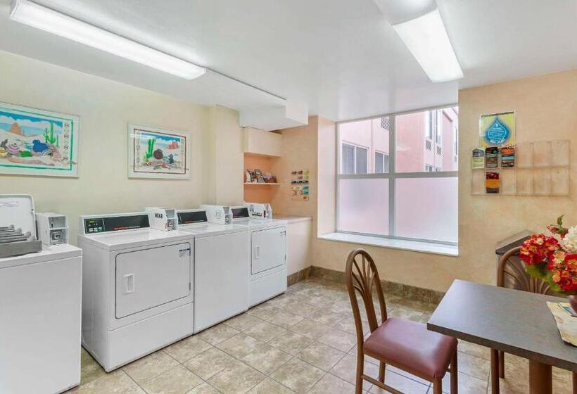 هتل Quality Suites Moab Near Arches National Park